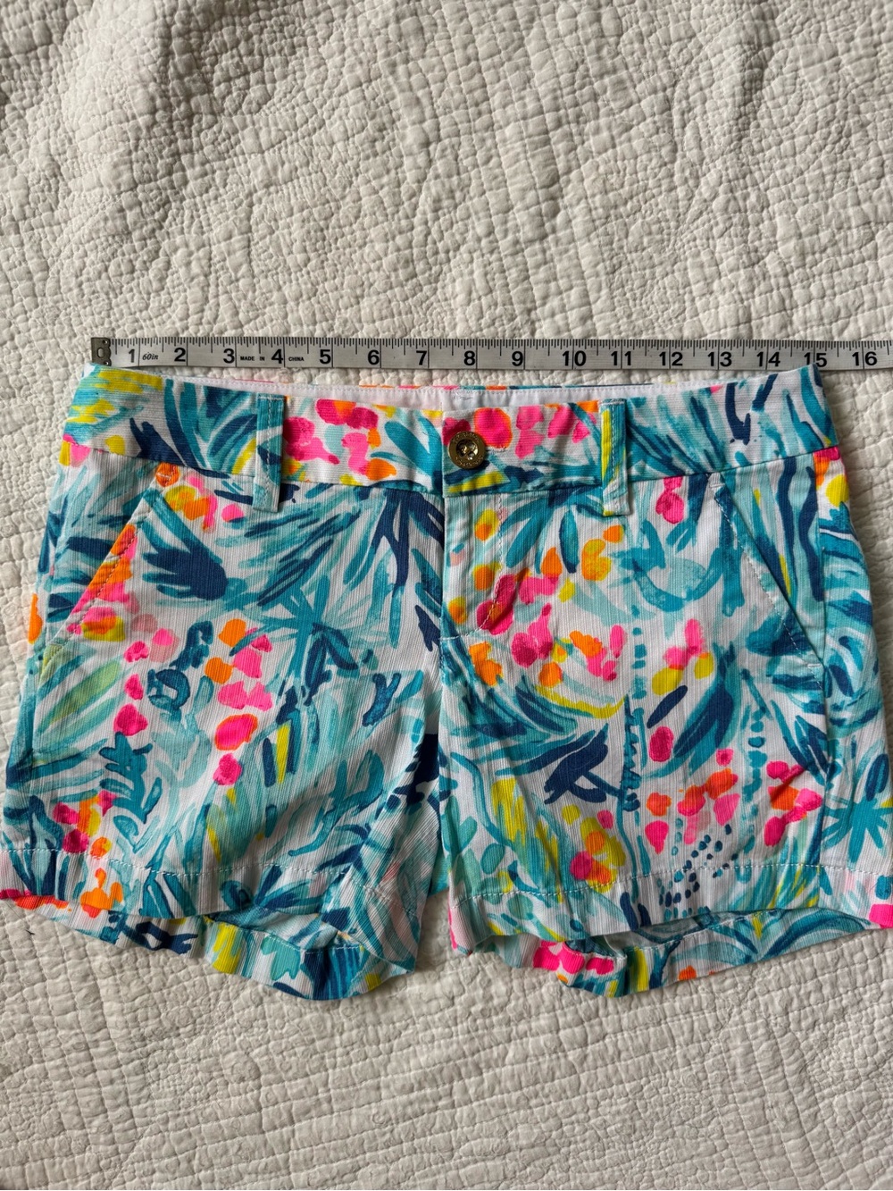 Lilly Pulitzer Vibrant Floral Printed Women’s Jean Shorts - Teal & Pink, Size 0 - Picture 6 of 8